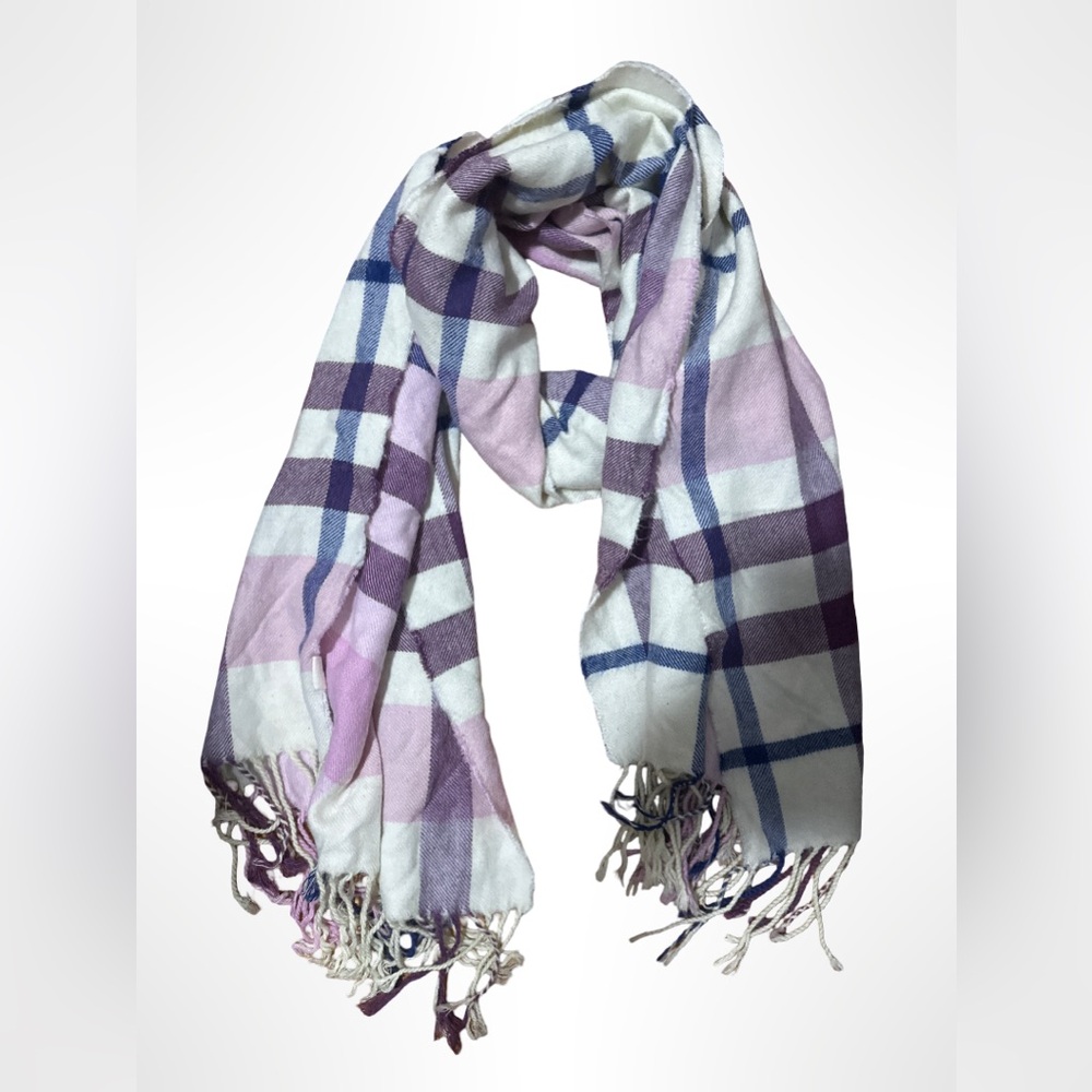 S03 American Eagle Outfitters Pink and Purple Plaid Scarf